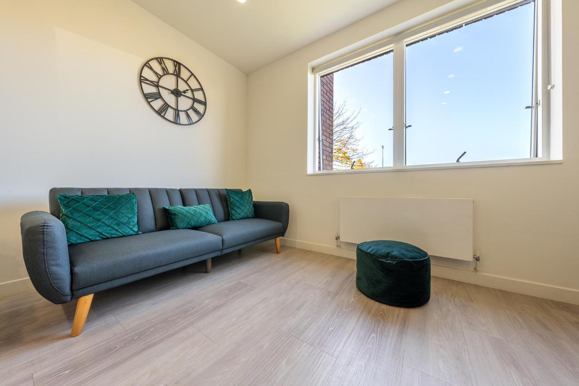 Luxury 1 Bedroom Serviced Apartment With Roof Terrace & Gym Stevenage Eksteriør bilde