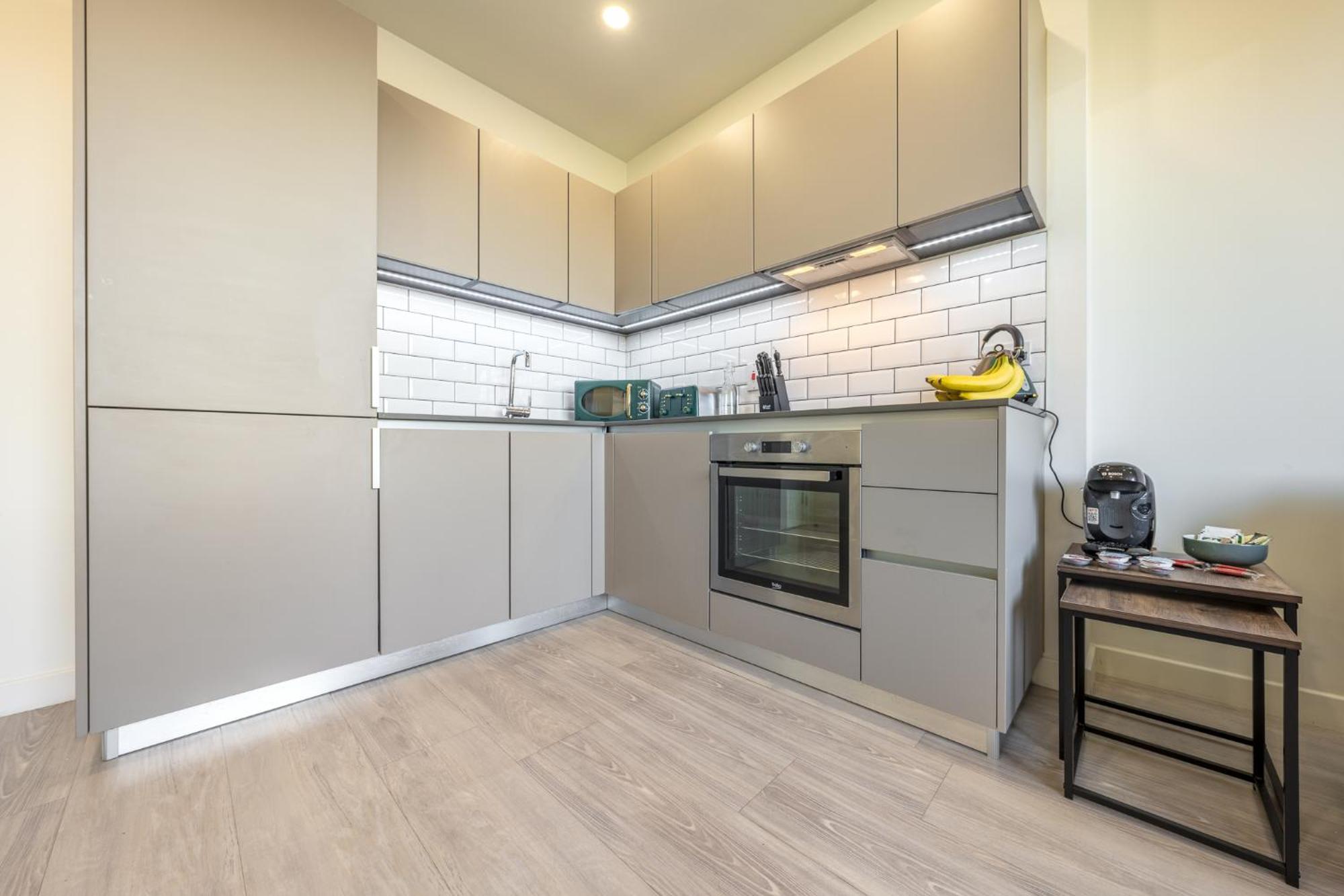 Luxury 1 Bedroom Serviced Apartment With Roof Terrace & Gym Stevenage Eksteriør bilde