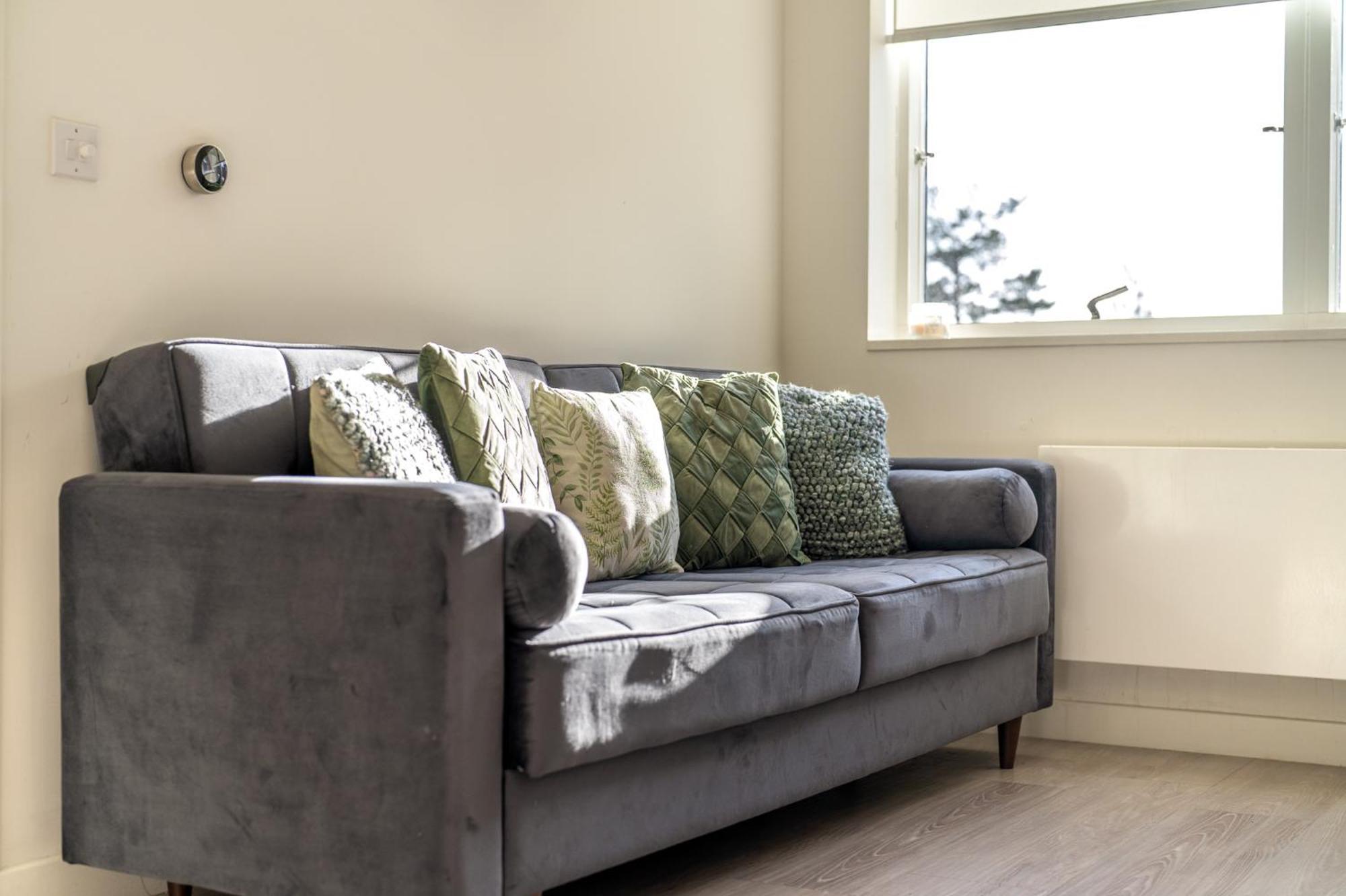 Luxury 1 Bedroom Serviced Apartment With Roof Terrace & Gym Stevenage Eksteriør bilde