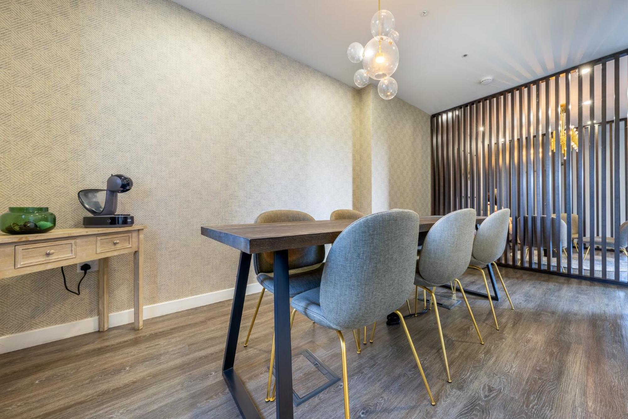 Luxury 1 Bedroom Serviced Apartment With Roof Terrace & Gym Stevenage Eksteriør bilde